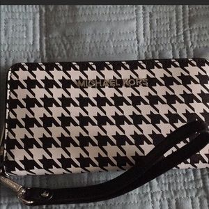 Michael Kors Wallet.